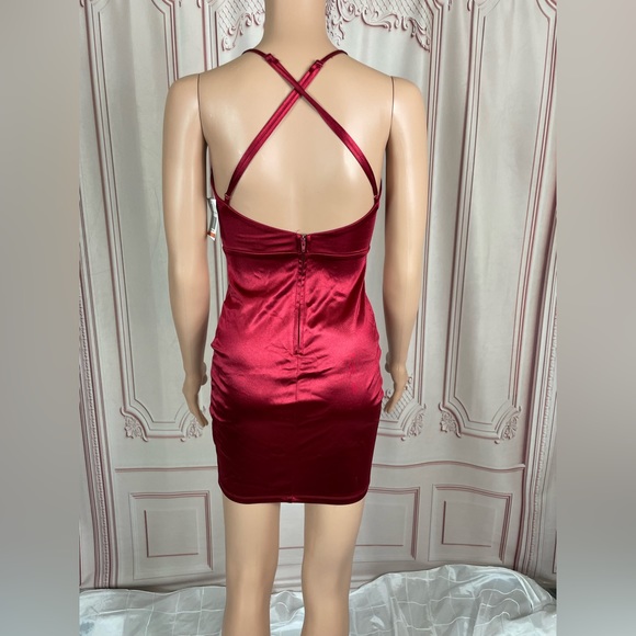 CITY STUDIO Womens Red Twist Front Crisscross Straps Zippere Short Dress XS - Picture 16 of 16
